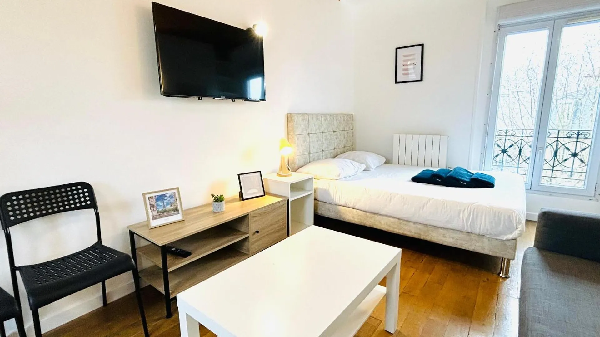 Appartement Porte De Saint Ouen Paris